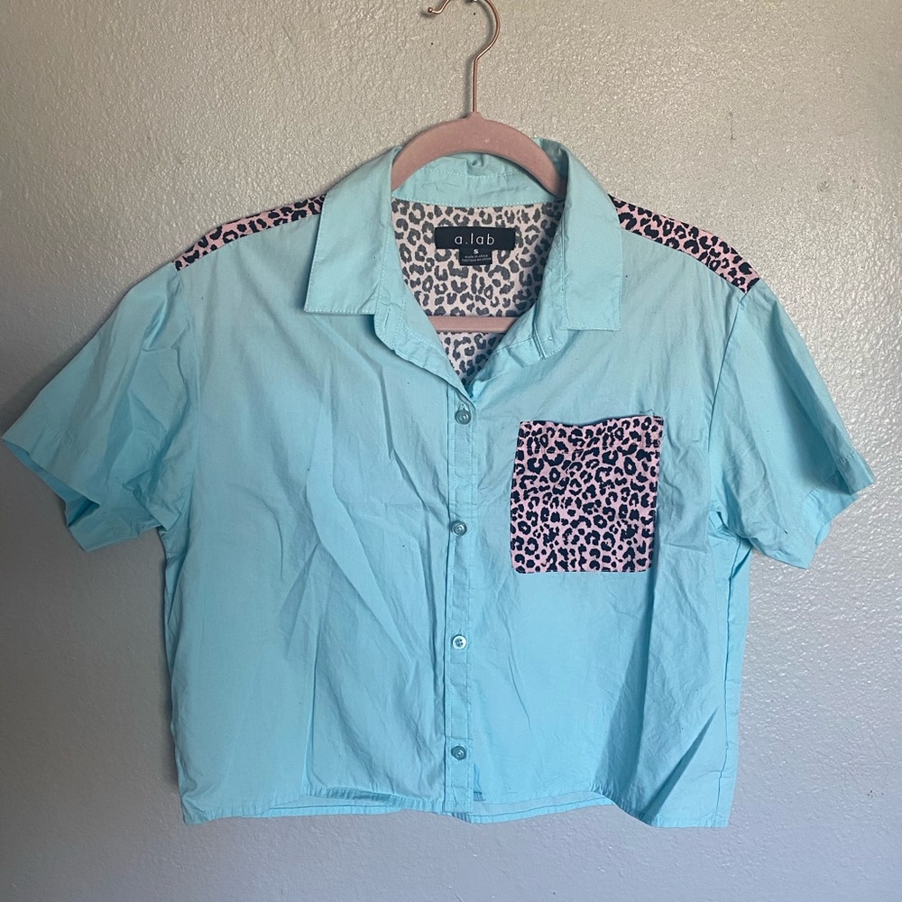 A.lab cropped button up - Picture 4 of 4